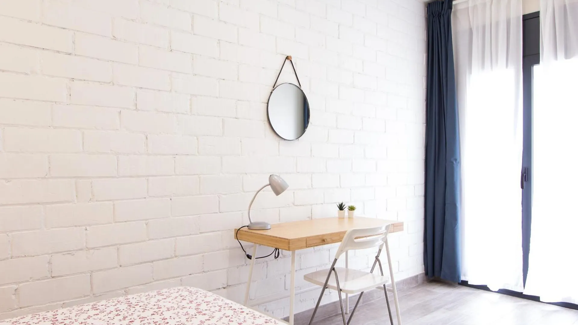 Novus Homes Barcelona Santa Eulalia L'Hospitalet de Llobregat 0*,  Spanien
