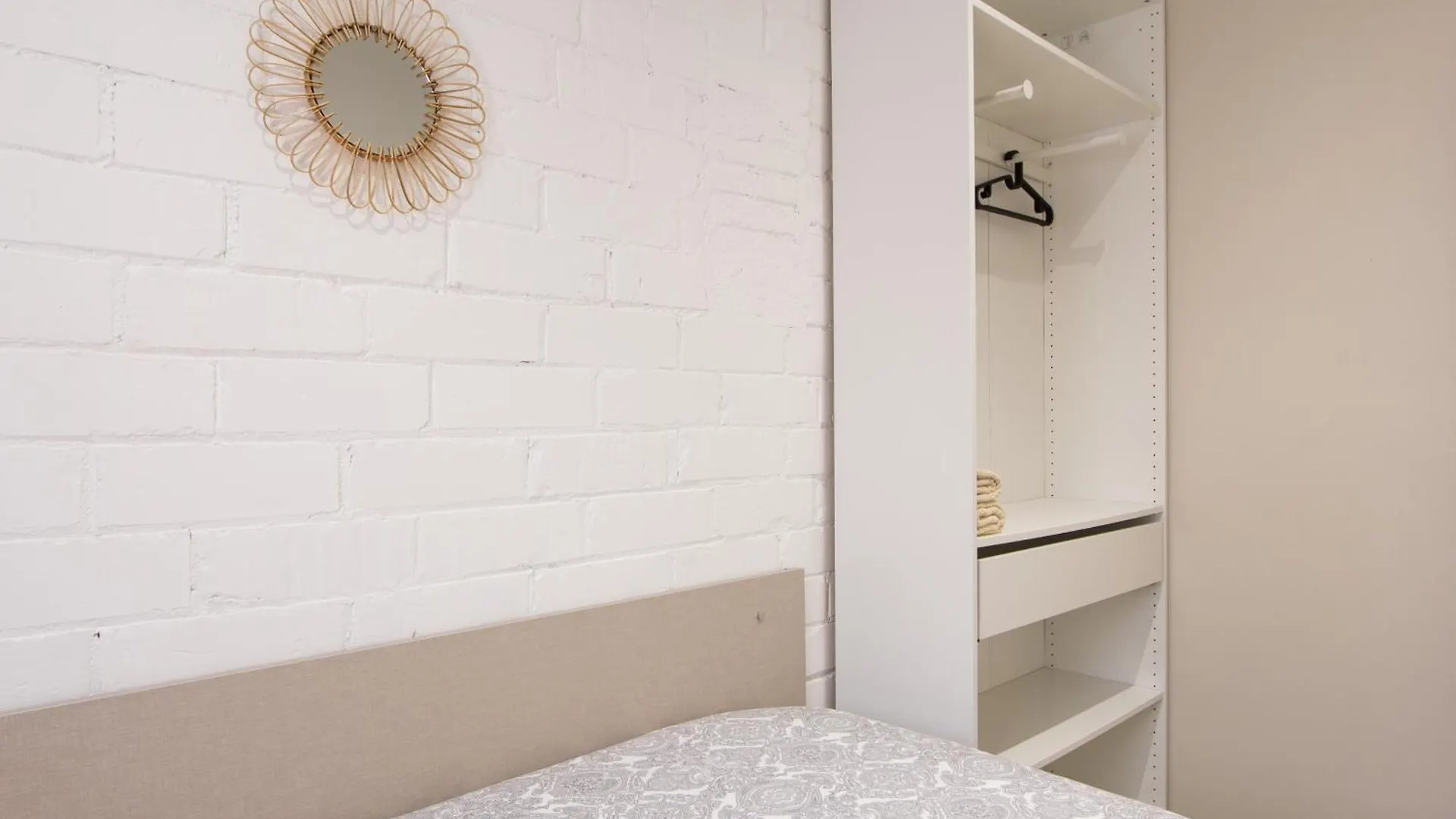 Novus Homes Barcelona Santa Eulalia L'Hospitalet de Llobregat Apartment